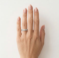 Královský zásnubní prsten