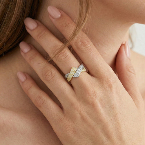 Cik cak dvoubarevný zlatý prsten