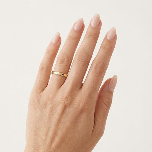 Eleganter, glatter Gelbgold-Ehering