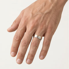 Snubní prsten z růžového a bílého zlata