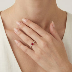 Chic diamond and ruby round ring