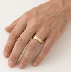 Bague de mariage en or rose et jaune avec design spécial