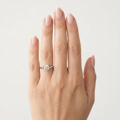 Elegant twist solitaire ring for women