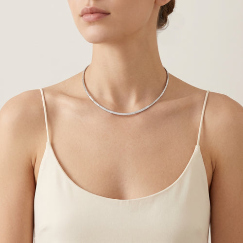 Luxuriöse Damenkette mit Diamanten