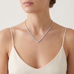 Collier tennis en argent sterling à motif V