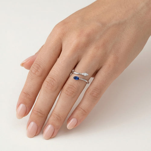 Impresionante anillo con cortes redondo y ovalado