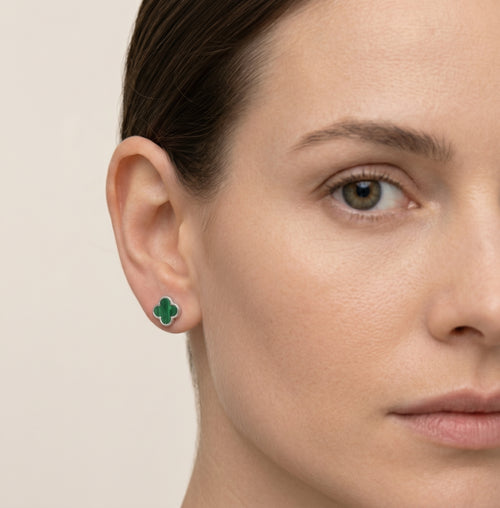 Clover green agate stud earrings