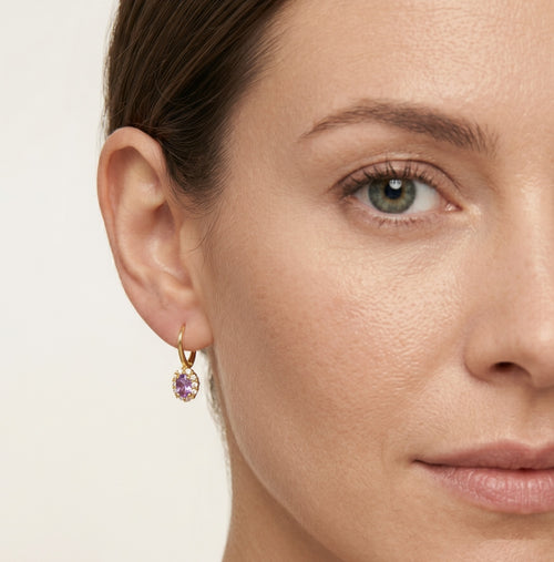 Boucles d’oreilles halo en or jaune avec améthyste violette taille ovale