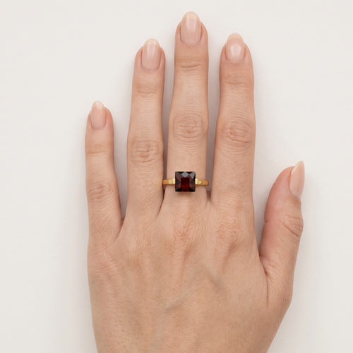 Prinzessschliff Granat Gold Ring