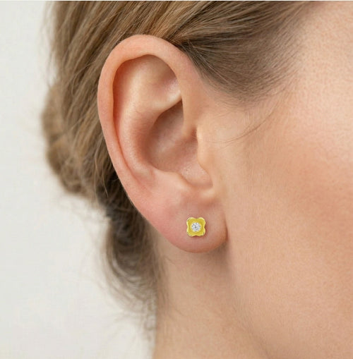 Yellow gold stud earrings with round cubic zirconia