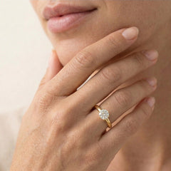 Vysoce leštěný prsten se šesti krapnami