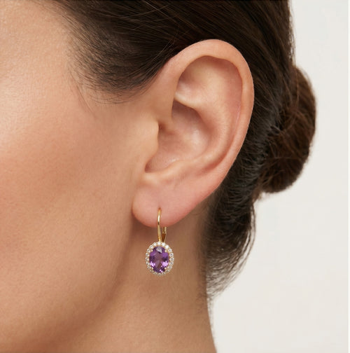 Ovale Amethyst-Goldohrringe