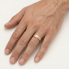 Rose gold wedding ring with diamond