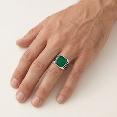 Silver bold ring with cushion jade