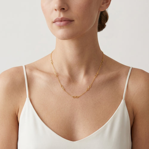 Feine Goldkette mit Infinity-Symbolen