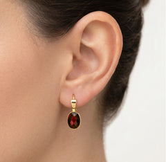 Timeless oval gold drops