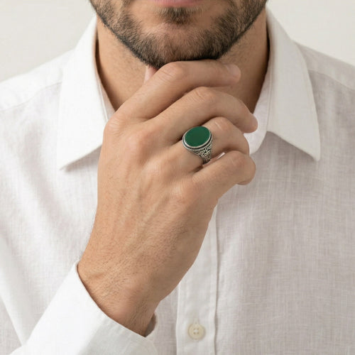 Silver solitaire men ring with oval jade