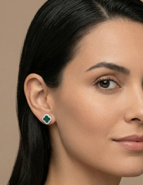Pendientes de botón de trébol con ágata verde en plata de ley