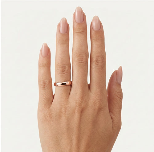 Klassischer schmaler Roségold-Ehering