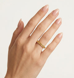 Elegantní snubní prsten ze žlutého zlata