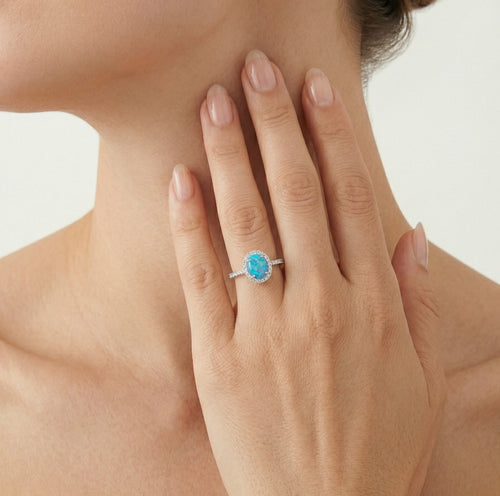 Eleganter Opalring aus Silber