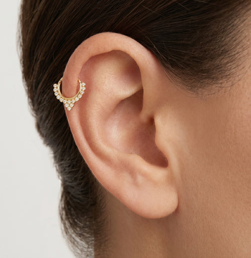 Goldenes Damen-Hoop-Piercing mit Zirkonia