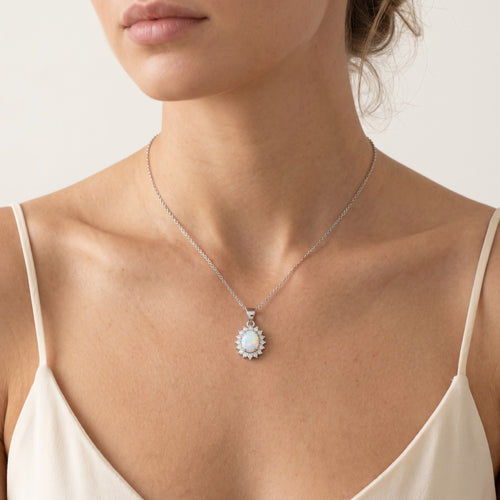 Sterlingsilber-Halo-Pendant mit Weißopal