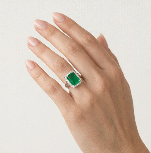 Smaragdschliff Smaragd auf Sterling-Silber-Ring