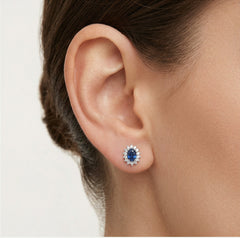 Boucles d’oreilles puces halo en argent sterling avec saphir