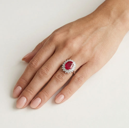 Royal Sterling Silberring mit ovalem Rubin