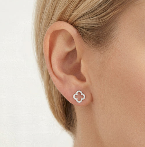 Pendientes de botón con trébol de plata de ley y circonita