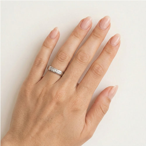 Bagues de mariage en or blanc poli brillant