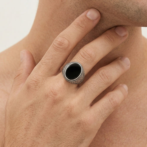 Handmade oval onyx men ring