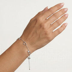 Stříbrný náramek se srdci a zirkony