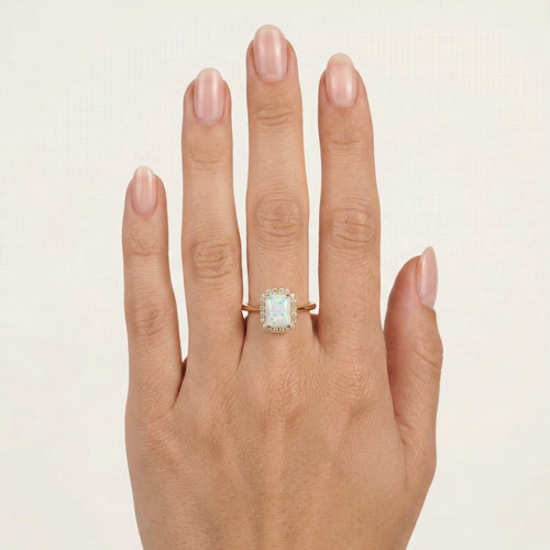 Rechteckiger Opalring