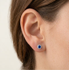 Pendientes de zafiro azul en forma cuadrada