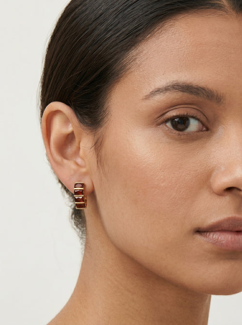 Boucles d'oreilles pendantes en grenat géométrique