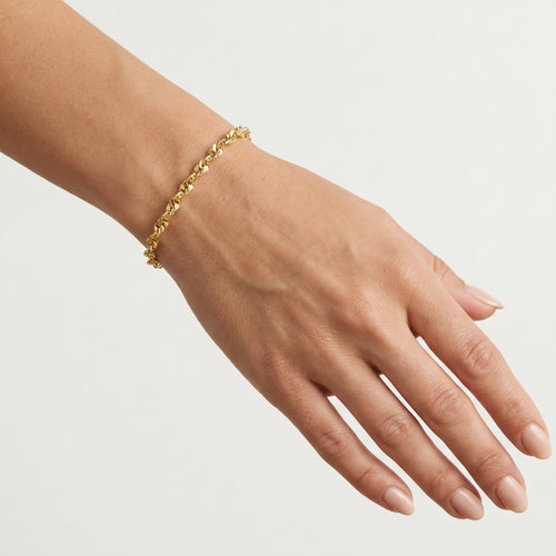 Feines Goldseilarmband