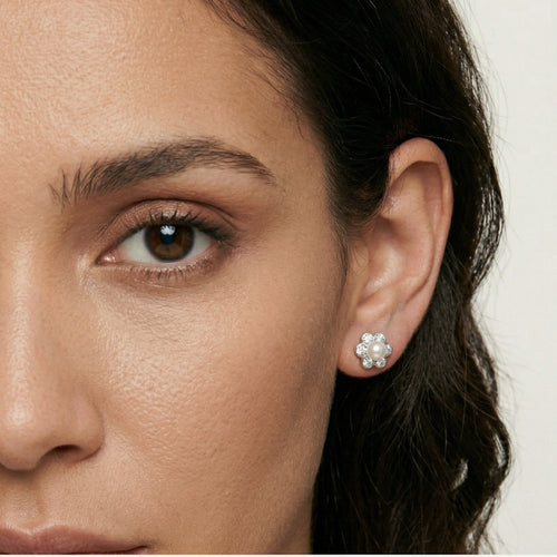 Pendientes de plata con flor y perla