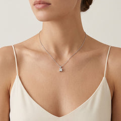 Collar con diamante único