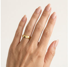 Anillo de boda macizo y liso de oro amarillo