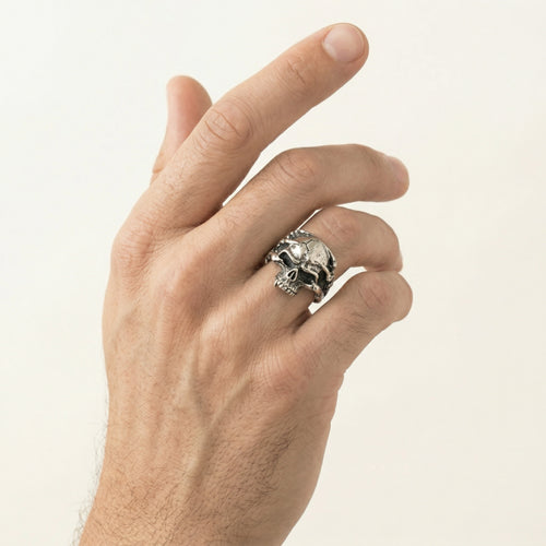 Silver skull valor men ring