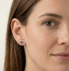 Pendientes de zafiro azul en forma cuadrada