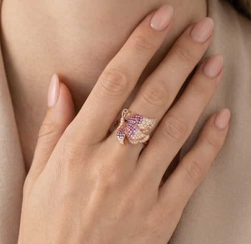 Charming 18kt gold butterfly ring