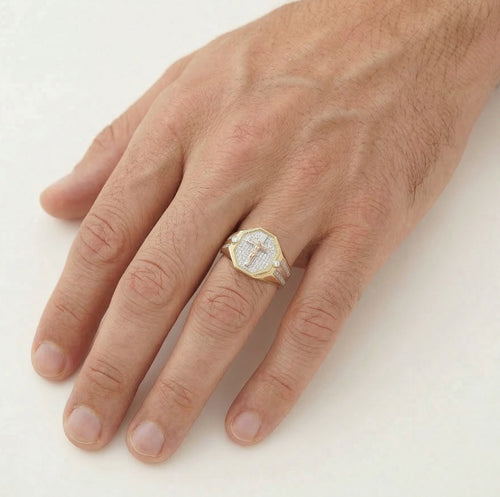 Trojzlatý prsten s křížem Ježíše