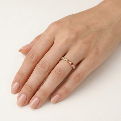 Vibrant sapphire and diamond ring