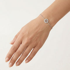 Pulsera de trébol protegido