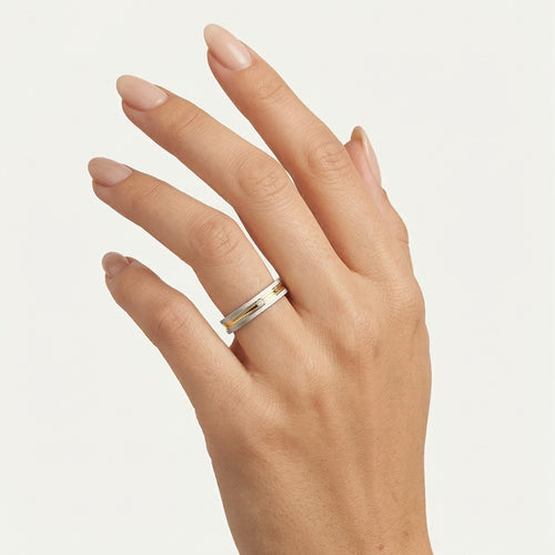 Two-tone gold wedding ring with diamond option