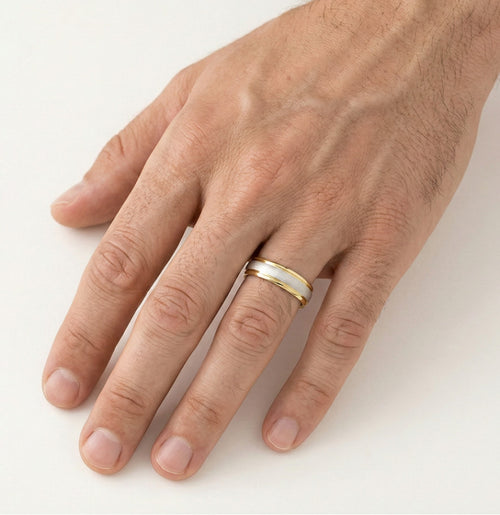 Dvoubarevný snubní prsten