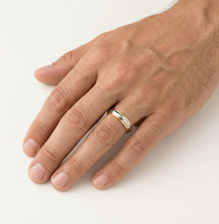 Elegantní dvoubarevný zlatý snubní prsten